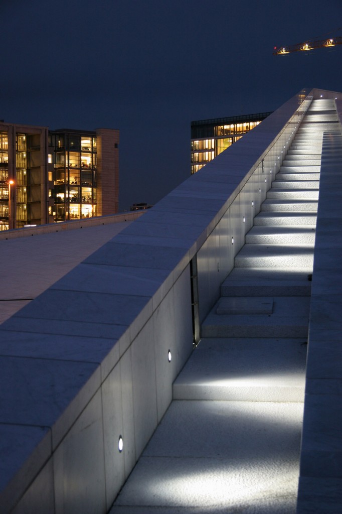 Belysning på Operahuset i Oslo