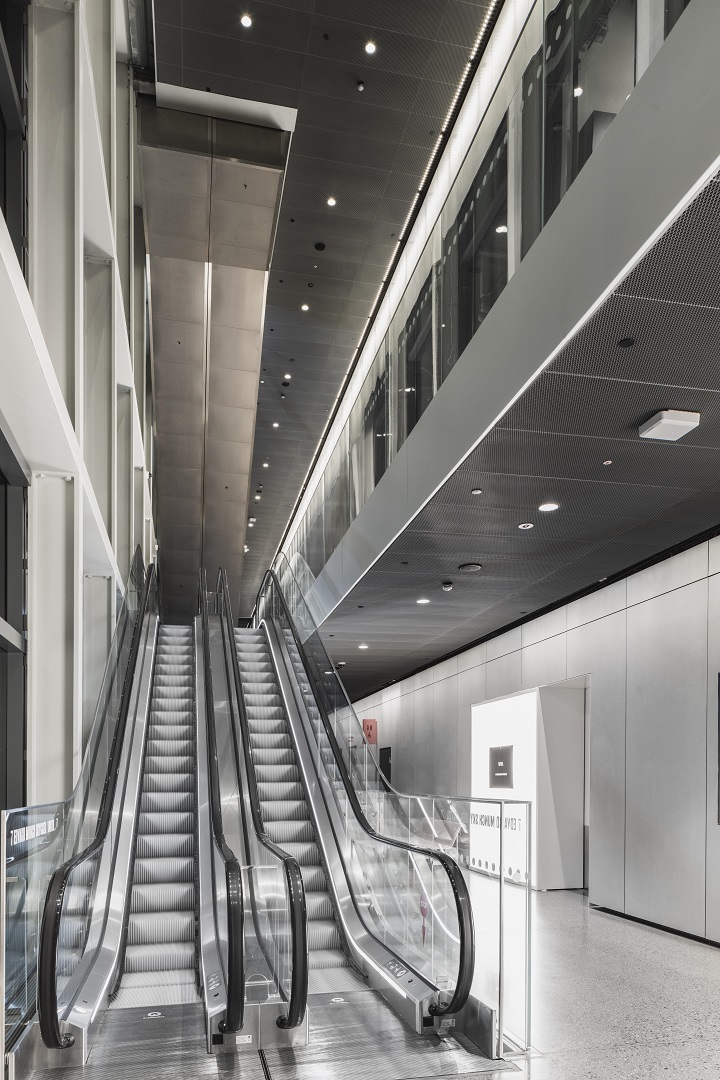 Belysning i Munchmuseets dynamiske sone og ved rulletrapp